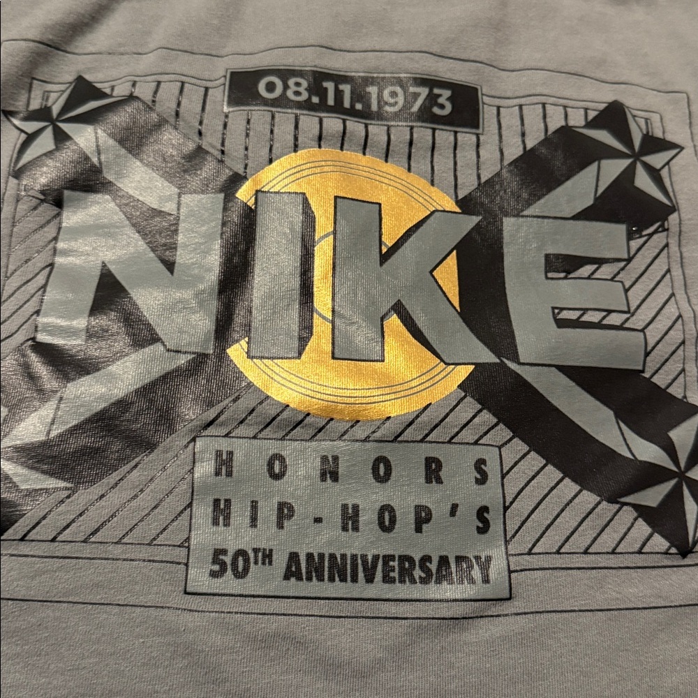 Nike The Nike Tee - Picture 8 of 8
